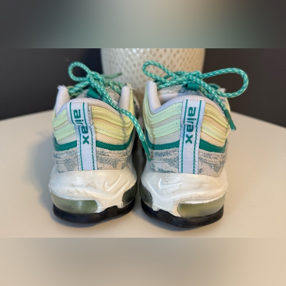 Nike Air Max 97 Girls Shoes. Brand New. Youth kids running athletic. Size 4.5 - Picture 3 of 4